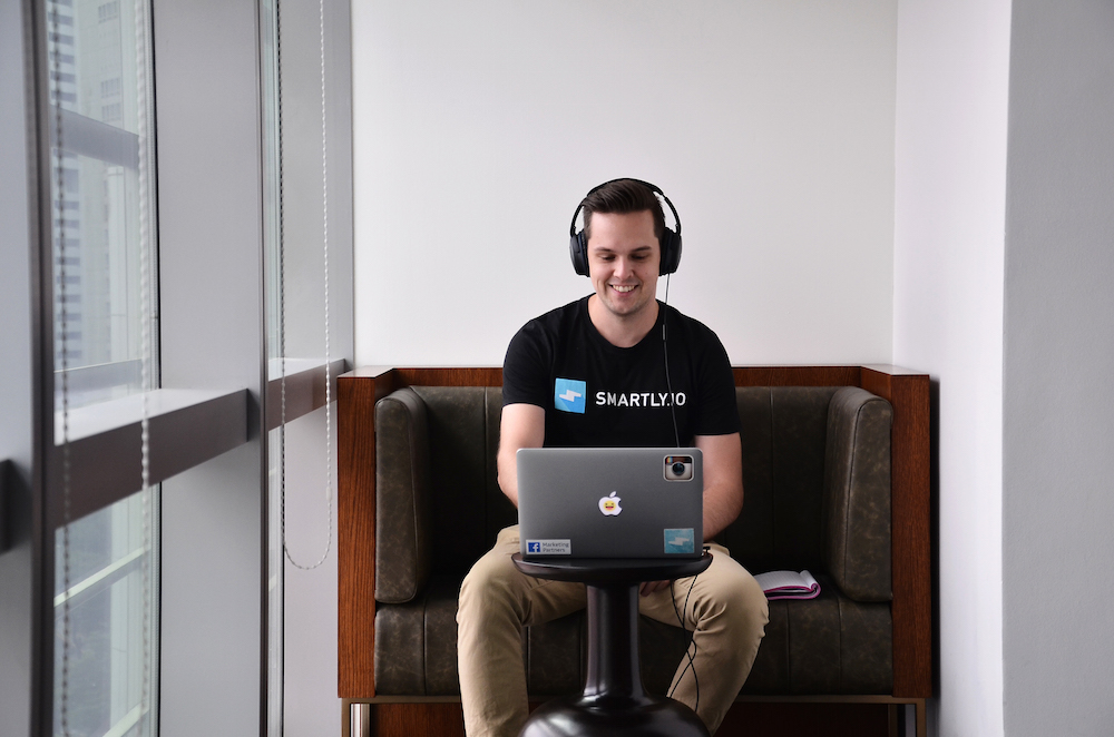 Although he focuses on account management and business development, Jose also helps expand the Asia-Pacific team. Here he’s on a conference call with a potential employee from Thailand. Typical of a fast-growing startup, employees at Smartly often wear many hats. “[This] allows us to both learn new skills quickly and have a diverse impact on where the company is heading,” he said. Photo credit: Sim Yanting