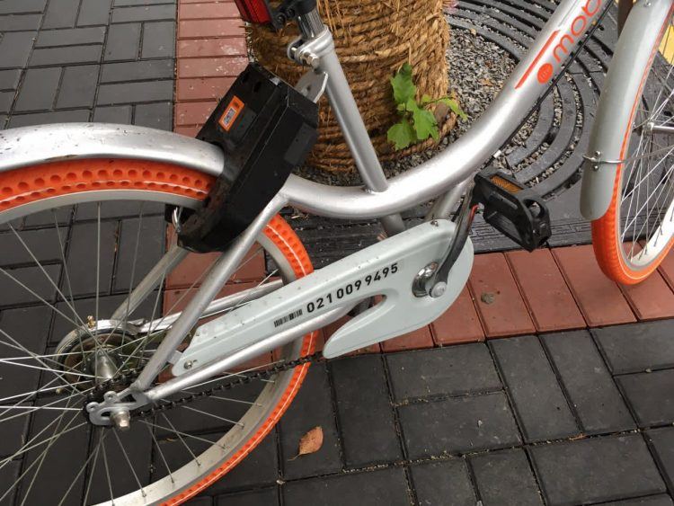 Mobike's serial number. Photo credit: Tech in Asia.