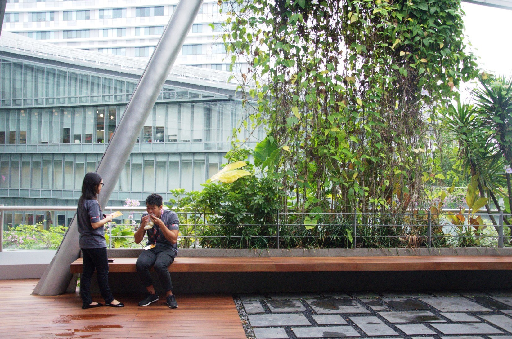 An open-air space to chill out in. Look across and you’ll see Disney’s and Garena’s offices. 