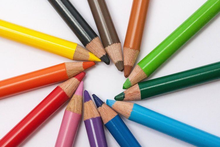 colored pencils arranged in a circle