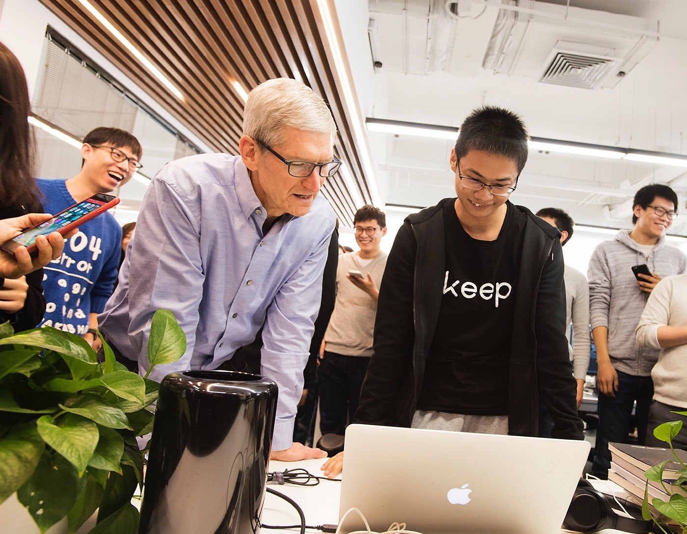 Tim Cook visits Keep, China startup 