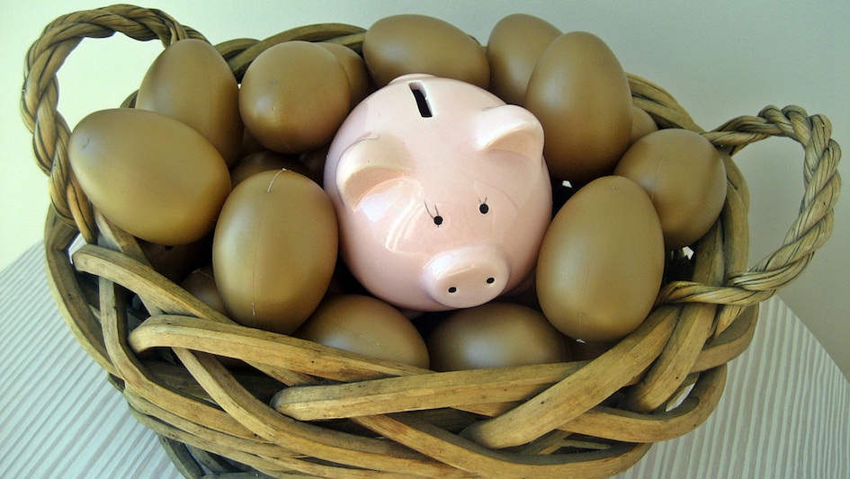 fintech-piggy-bank-capital-money