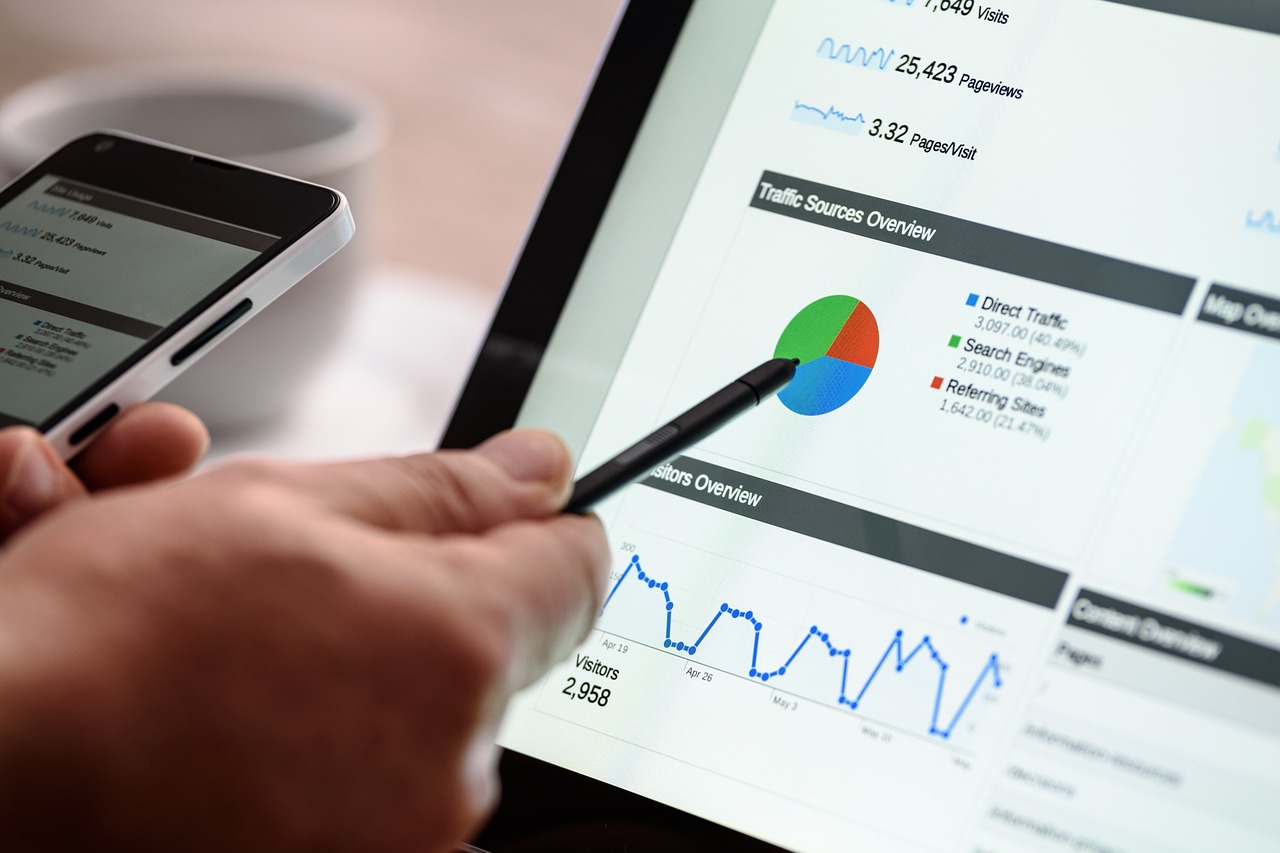 4 approaches to combining data sources and what they mean to you