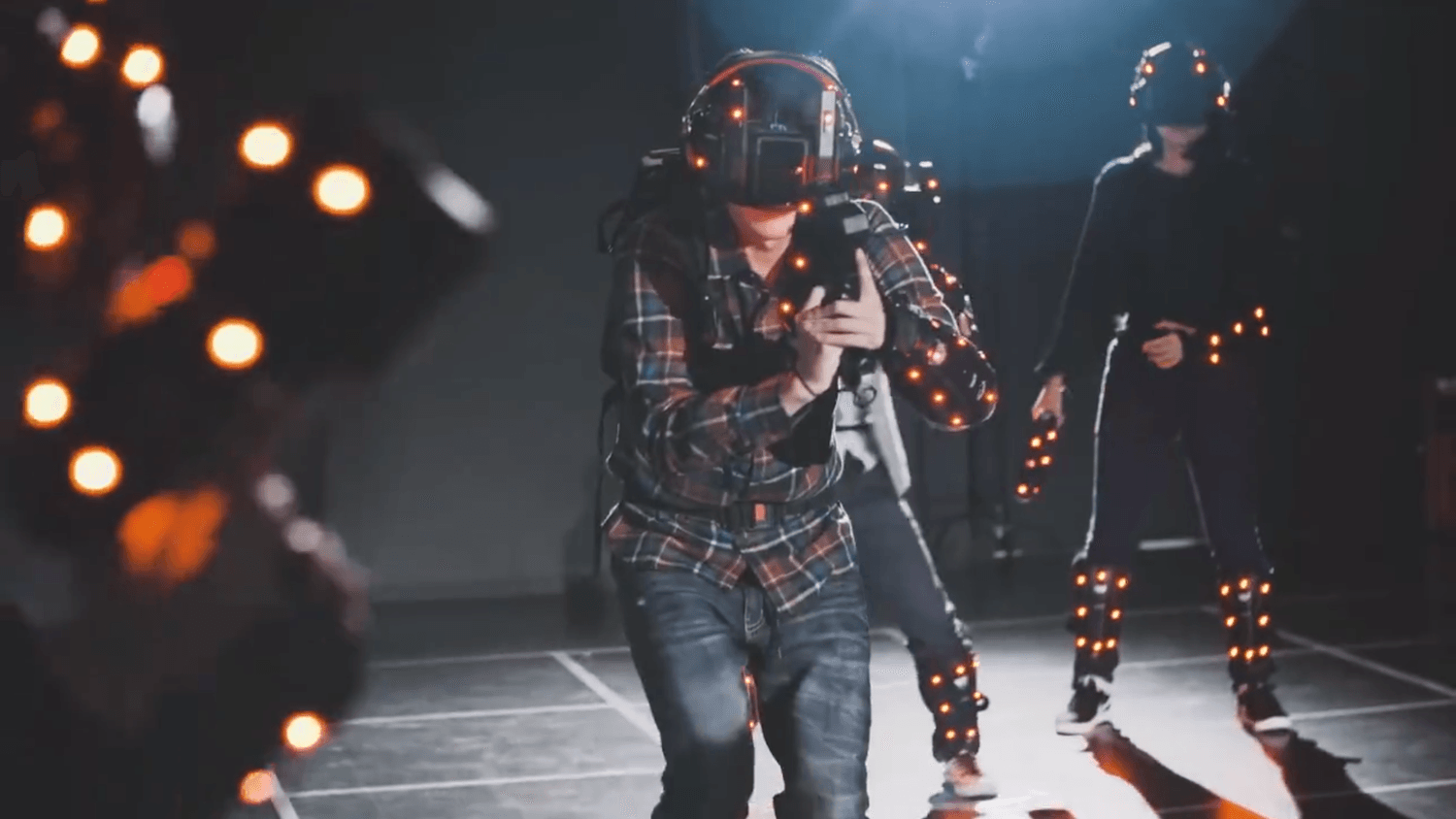 Video: New VR arcade game is an 8-way firefight