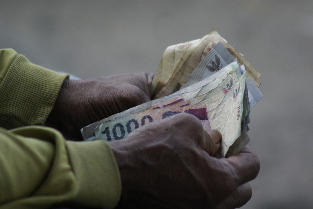 rupiah-indonesia-money