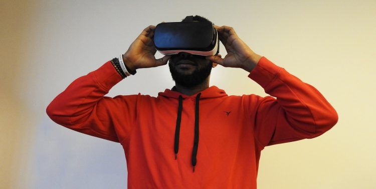 man-vr-headset