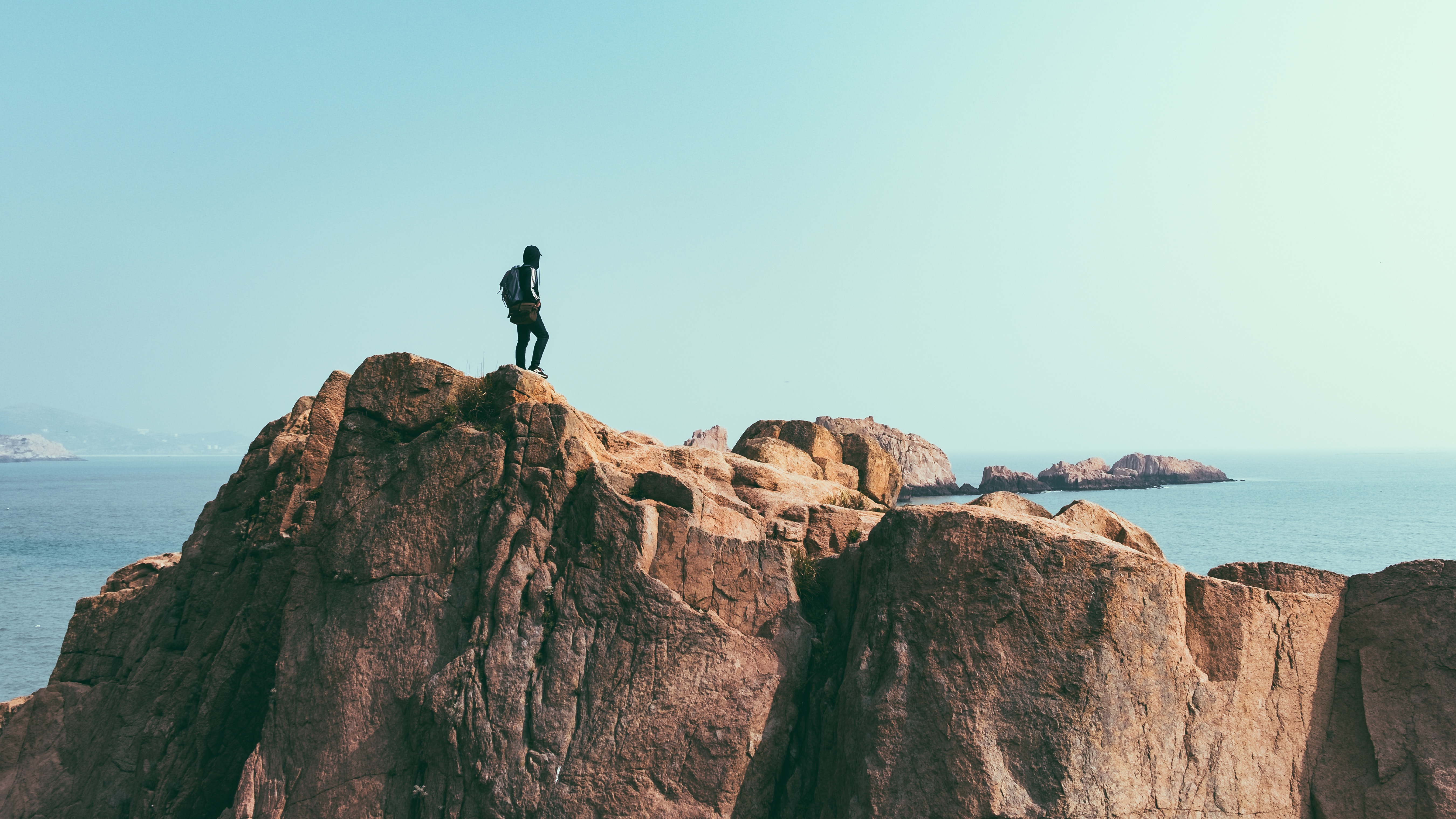 Why entrepreneurs start companies rather than join them