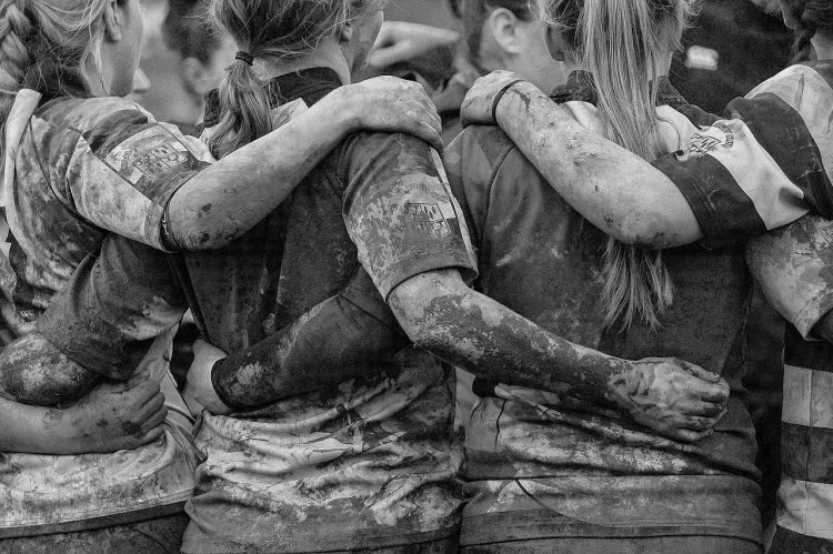 rugby-team-girls