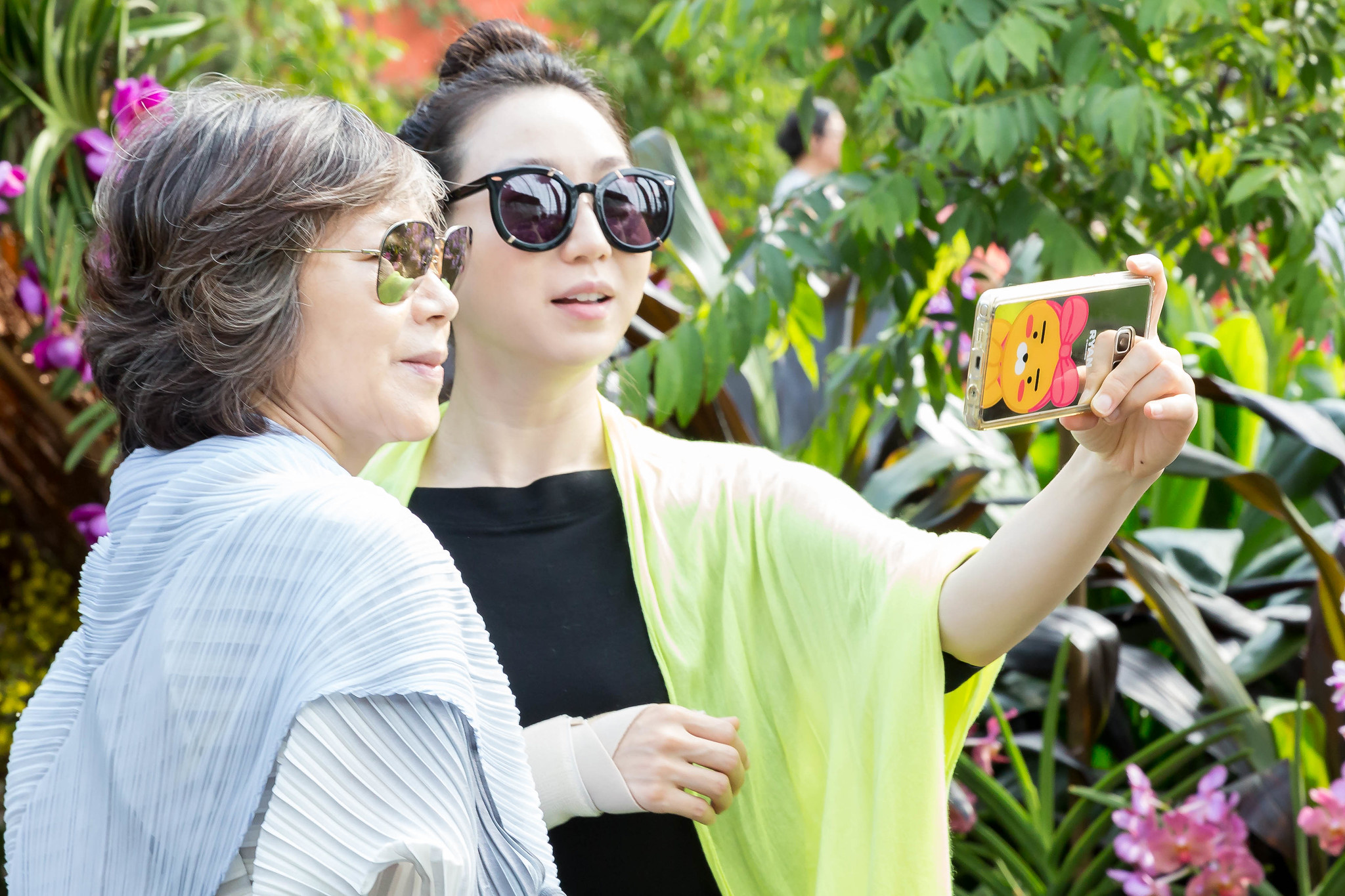 Chinese faceswapping app sparks privacy concerns on debut