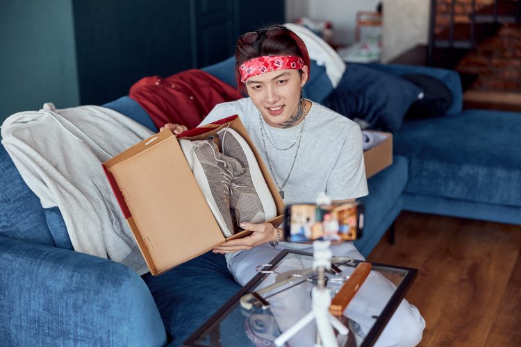 How ecommerce firms can get the most bang for their buck with digital advertising How ecommerce firms can get the most bang for their buck with digital advertising