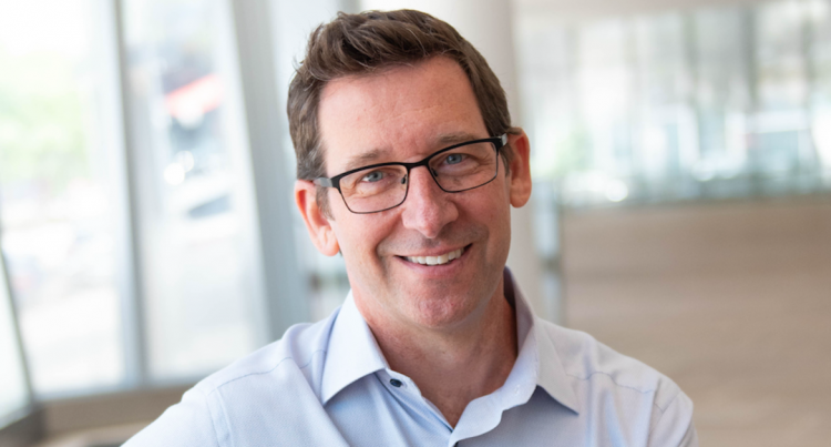 Dropbox chief customer officer to step down as growth slows Dropbox chief customer officer to step down as growth slows