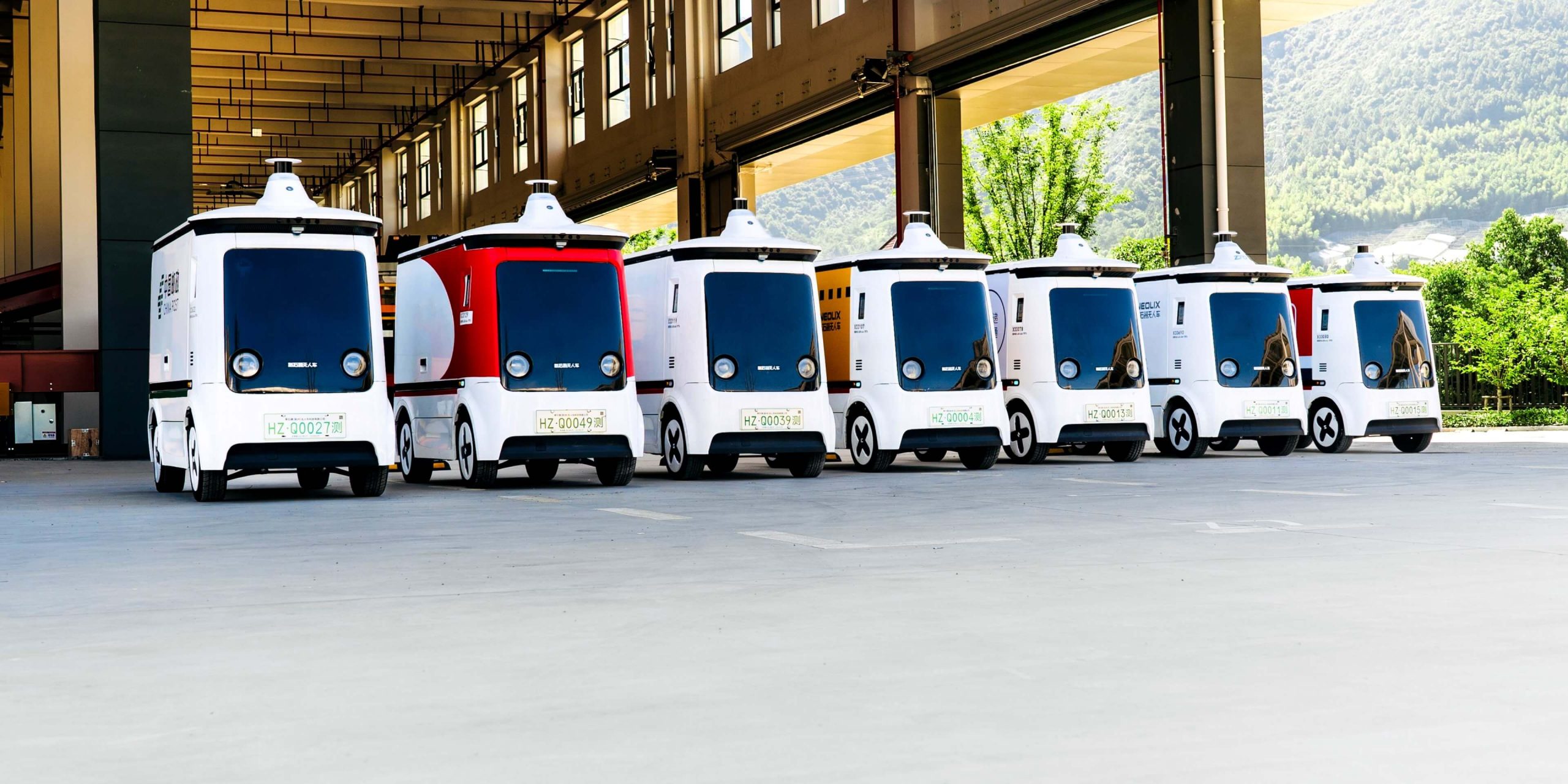 Chinese autonomous firm Neolix partners QuikBot in Singapore