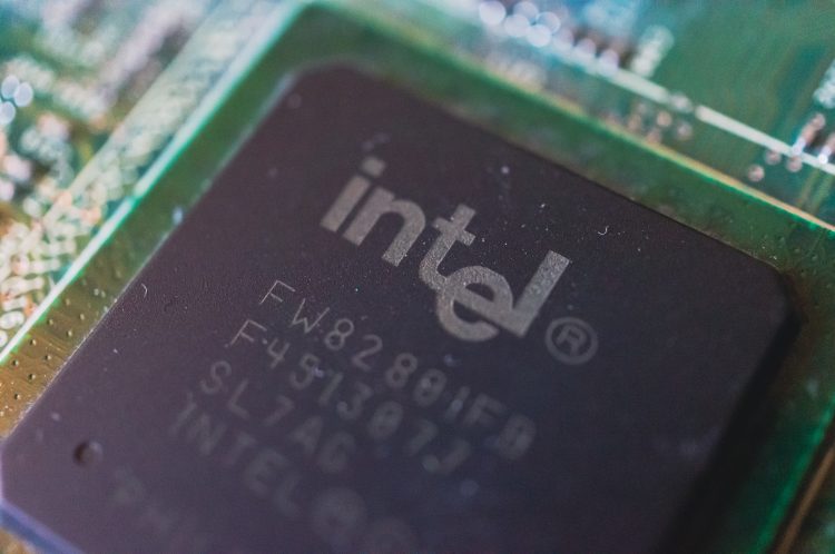 Intel sees up to $16.8b Q3 revenue as AI demand grows Intel sees up to $16.8b Q3 revenue as AI demand grows