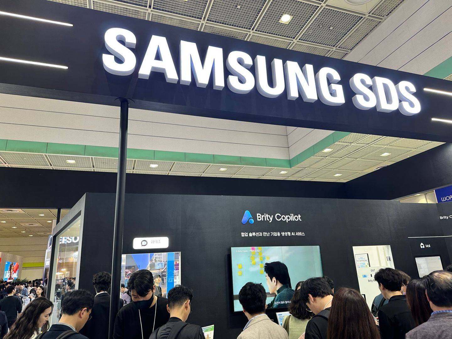 Samsung SDS drops stock pay plan after employee vote