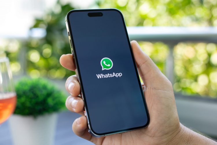 WhatsApp adds prepaid mobile recharges in India WhatsApp adds prepaid mobile recharges in India