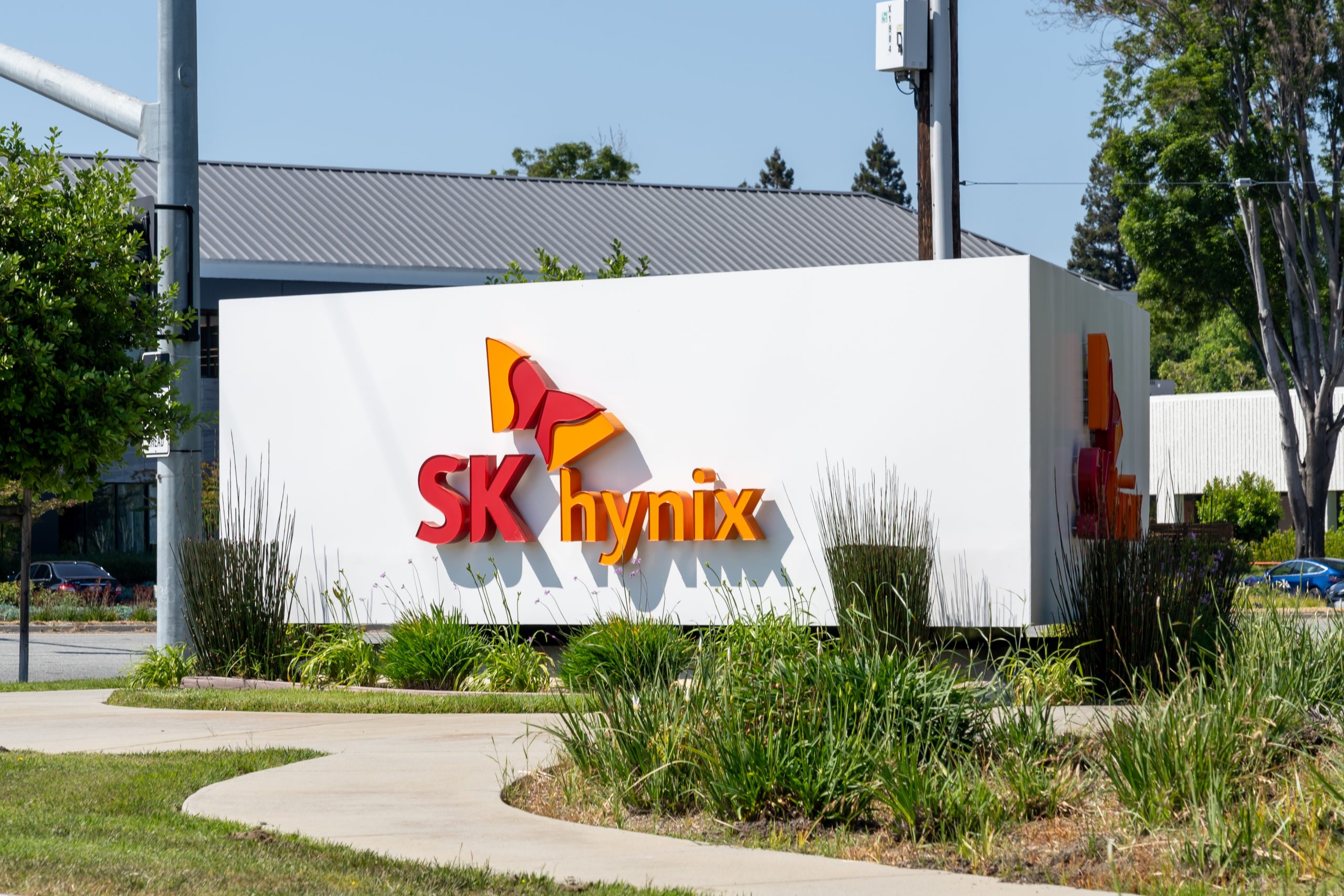 SK hynix to invest $38.3b in chip fabs