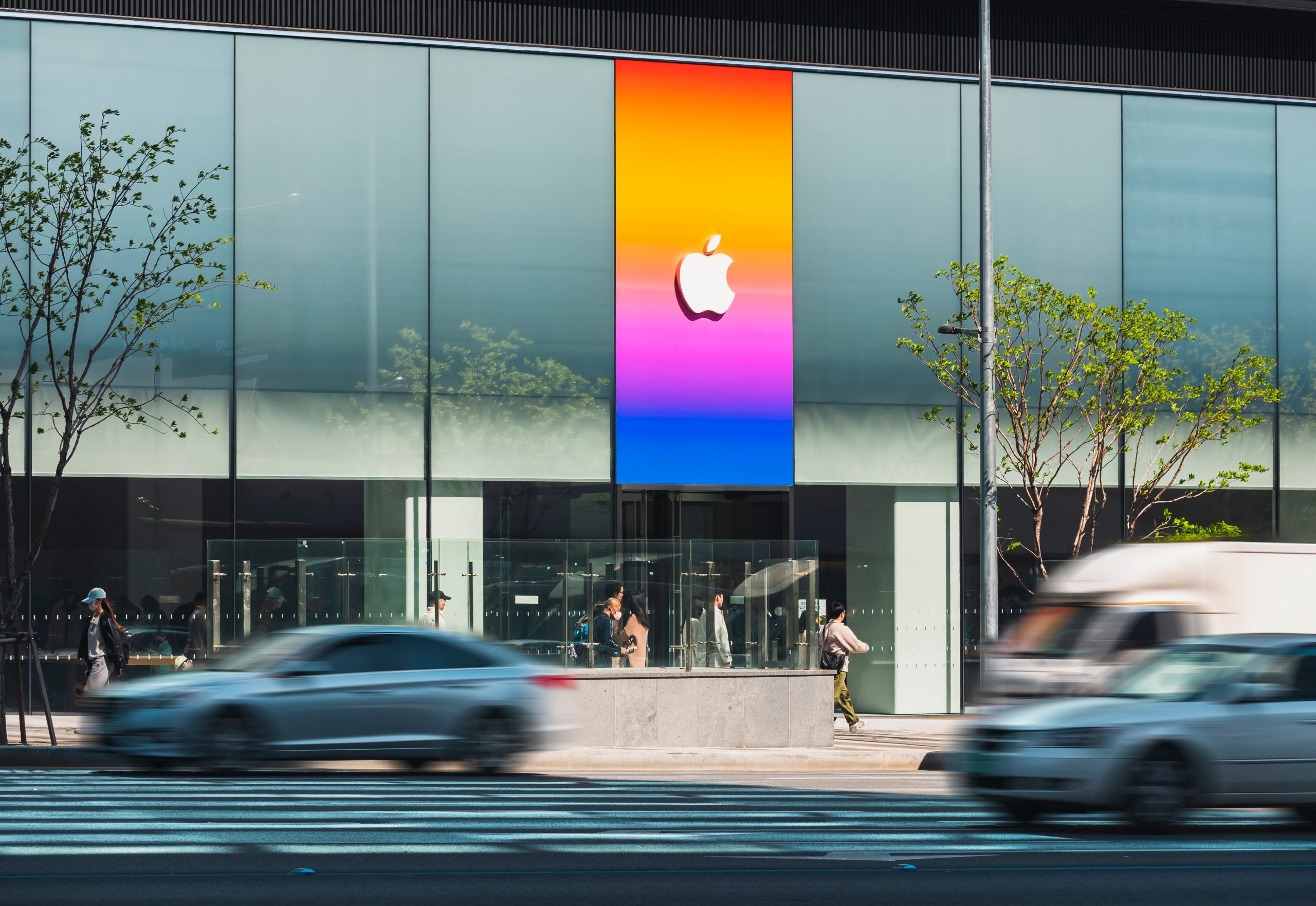 Apple weighs paying publishers for Siri AI content